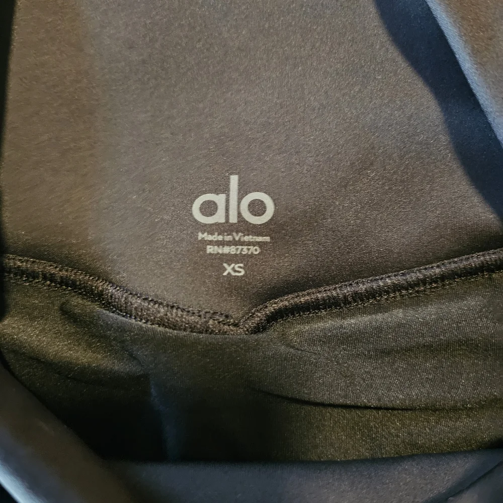 ALO Yoga never worn